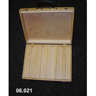  	 Portable suitcase for balsa spreaders 33x43x9 cm