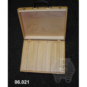 https://www.entosphinx.cz/541-435-thickbox/mallette-de-transport-pour-etaloirs-balsa-0711-0716.jpg