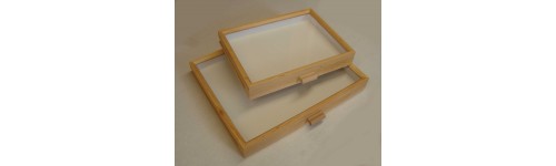 Tiroirs en bois pour le cabinet